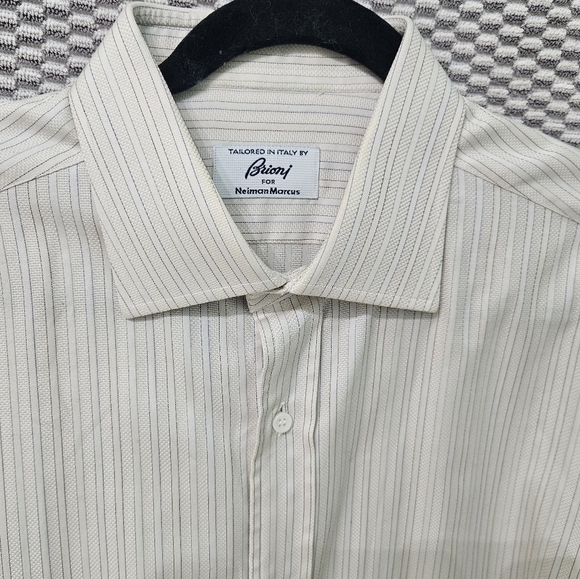 Brioni for Neiman Marcus Men's Pinstriped Cream Button-down Dress Shirt sz 16.5 - Picture 4 of 7
